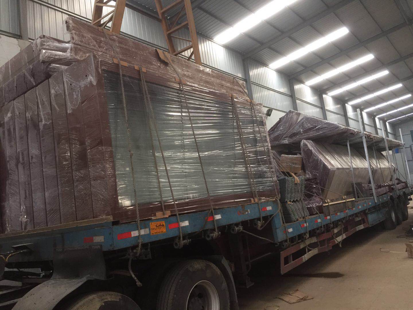 <a href=http://www.jscskj.com/ target=_blank class=infotextkey>候車亭</a>